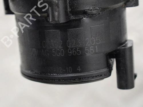 Used Auxiliary water pump Auxiliary water pump VW GOLF VII (5G1, BQ1, BE1, BE2) 1.6 TDI (105 hp) 14653085 14653085