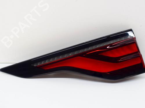 Used Left taillight LAND ROVER DISCOVERY V (L462) D300 MHEV 4x4 (300 hp) 27756429