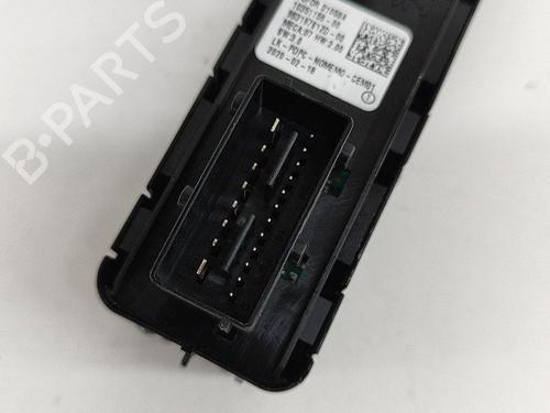 Right front window switch CITROËN C5 AIRCROSS (A_) 1.2 PureTech 130 (ARHNSJ) | BP28551457I26