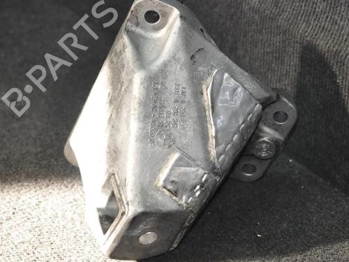 Used Engine mount Engine mount BMW 5 (F10) 520 d (163 hp) 14655504 14655504
