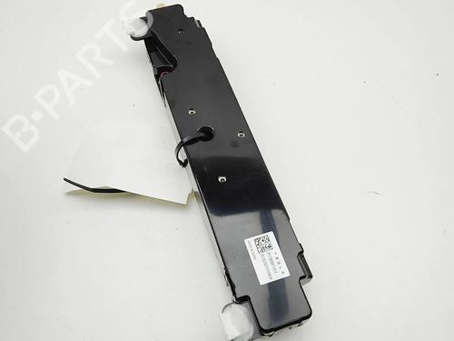Antenne/Base TESLA MODEL Y (5YJY) Long Range All-wheel Drive | BP38782388C140 - Image 2