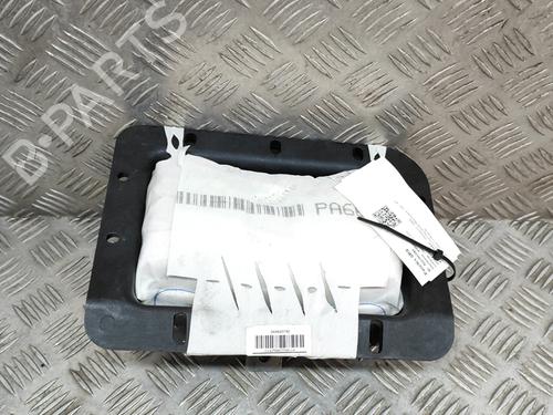 Used Passenger airbag PEUGEOT 5008 (0U_, 0E_) 1.6 HDi (112 hp) 16536644