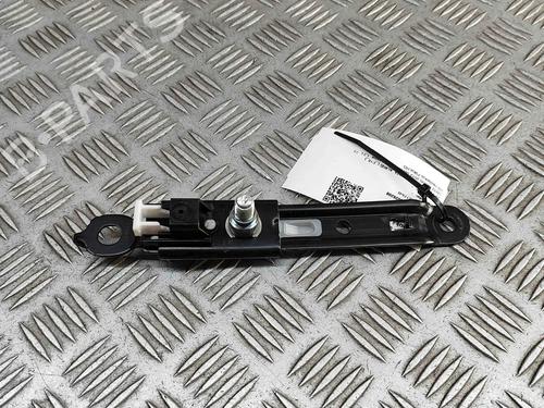 other-toyota-auris-_e18_-2012-2013-2014-2015-2016-2017-2018-2019-33374506 main image