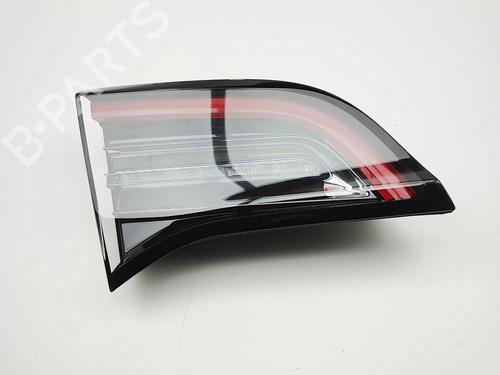 Left tailgate light TESLA MODEL Y (5YJY) Long Range All-wheel Drive | BP38782308C79 - Image 3
