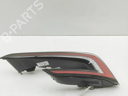 Used Right tailgate light Right tailgate light TESLA MODEL 3 (5YJ3) EV Performance AWD (627 hp) 33697813 33697813