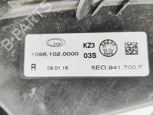 Right front fog light SKODA OCTAVIA III Combi (5E5, 5E6) 2.0 TDI | BP30644443C31