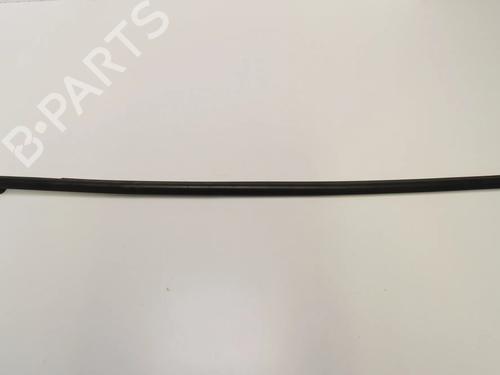 Dørliste Dørliste RENAULT GRAND SCÉNIC III (JZ0/1_) 1.5 dCi (JZ09, JZ0D, JZ10, JZ14, JZ1G, JZ29, JZ2C) (110 hp) 33353988 33353988
