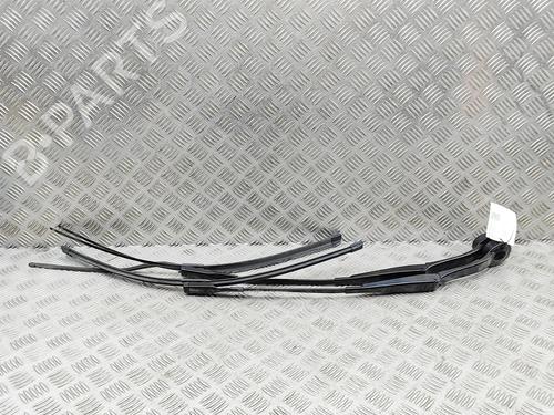 Used Front windshield wiper arm Front windshield wiper arm 36809348 36809348