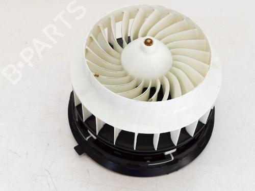 Used Heater blower motor MERCEDES-BENZ C-CLASS (W205) C 200 (205.042) (184 hp) 6753081