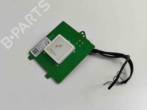 Antenna/Base TESLA MODEL Y (5YJY) EV Performance All-wheel Drive | BP27789774C140 