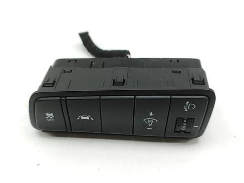 Used Switch Switch HYUNDAI TUCSON (TL, TLE) 1.6 CRDi (136 hp) 33379925 33379925