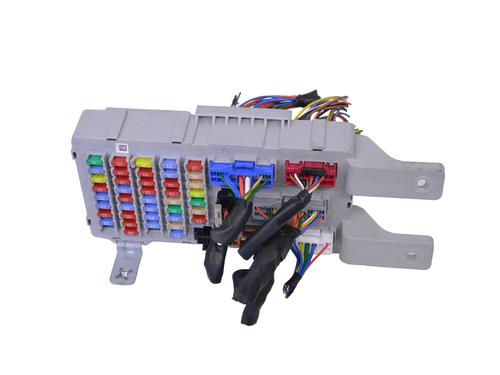 Used Fuse box Fuse box HYUNDAI SANTA FÉ II (CM) 2.2 CRDi (197 hp) 33353041 33353041