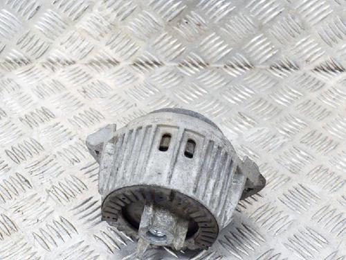 Engine mount MERCEDES-BENZ C-CLASS (W204) C 220 CDI (204.002) | BP6759364M89 