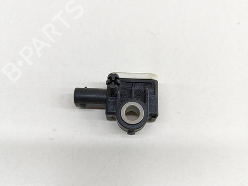 Used Electronic sensor Electronic sensor TESLA MODEL X (5YJX) 90D AWD (525 hp) 20675652 20675652