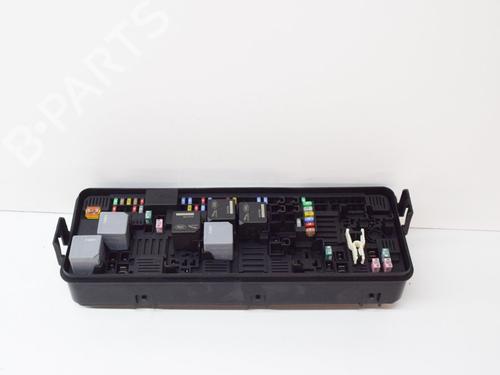 Used Fuse box LAND ROVER RANGE ROVER SPORT II (L494) 3.0 SDV6 4x4 (306 hp) 10071663