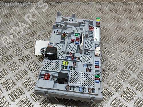 Fuse box JAGUAR F-PACE (X761) 2.0 P400e Plug-in Hybrid | BP28275582E1 - Image 2