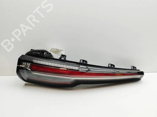 Used Right taillight Right taillight CADILLAC ESCALADE 6.2 AWD (426 hp) 33377799 33377799