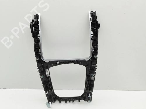 Mittelkonsole BMW XM (G09) XM All-wheel Drive | BP32501077I22