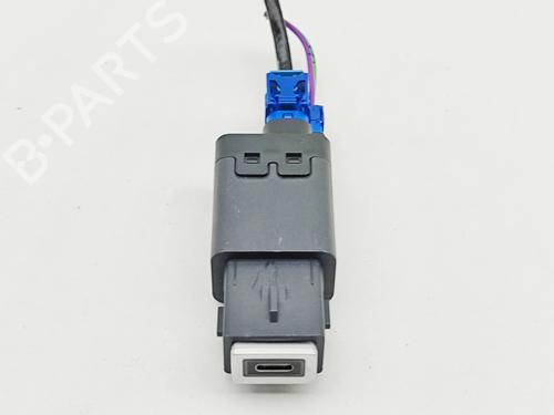 Used Electronic module Electronic module PEUGEOT 2008 II (UD_, US_, UY_, UJ_, UR_, UC_) e-2008 (UKZKXZ) (136 hp) 36181076 36181076