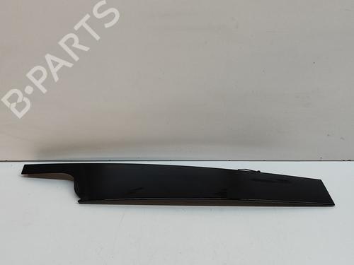 Used Door moulding trim BMW X7 (G07) xDrive M 50 d (400 hp) 28562922