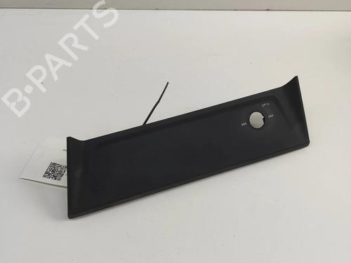 middle-console-audi-q3-f3b-2018-27789858 main image