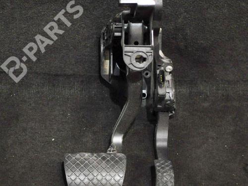 pedal-porsche-macan-95b-30-s-porsche-95b723031c-2014-6724477 main image