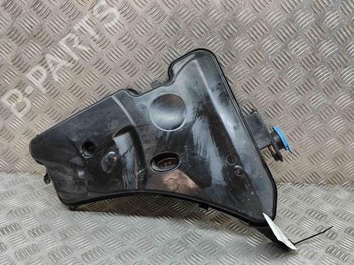 Used Windscreen washer tank BMW 5 (G30, F90) 530 e Plug-in-Hybrid xDrive (252 hp) 16639556