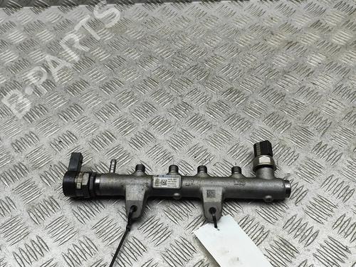 Used Injection rail Injection rail 37599063 37599063