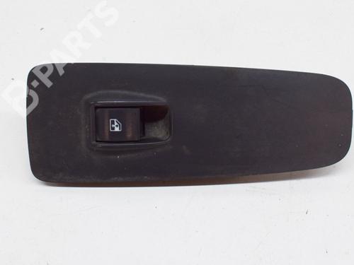 Used Right front window switch Right front window switch CITROËN JUMPER II Van 3.0 HDi 155 (156 hp) 8935200 8935200