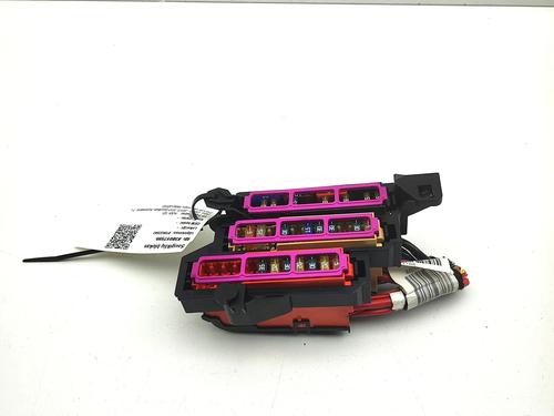 Used Fuse box Fuse box 38706500 38706500