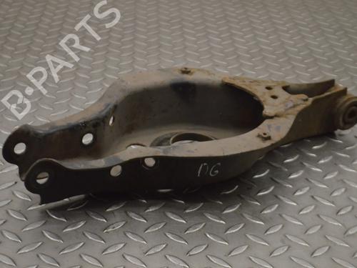Used Right rear suspension arm Right rear suspension arm LEXUS IS III (_E3_) 300h (AVE30_, AVE30R) (223 hp) 33353472 33353472