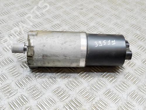 BP27760931M83 main image