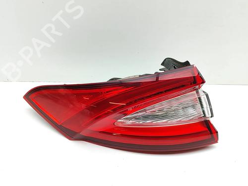 Venstre baglygte MASERATI LEVANTE SUV (M161) 3.0 D Q4 (250 hp) 27205659