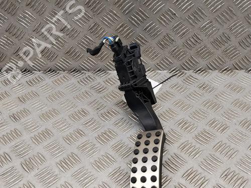 Used Pedal Pedal MERCEDES-BENZ CLA (C118) CLA 180 (118.384) (136 hp) 40151899 40151899