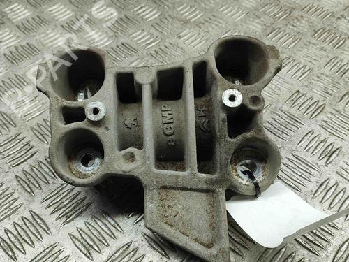 Used Support PEUGEOT 2008 II (UD_, US_, UY_, UJ_, UR_, UC_) e-2008 (UKZKXZ) (136 hp) 27777585