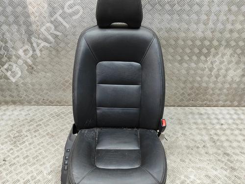 Used Right front seat VOLVO XC70 II (136) D4 AWD (181 hp) 18164740