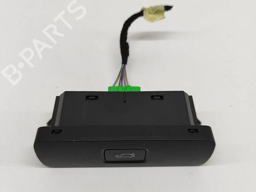 switch-volvo-xc40-536-2017-33369791 main image