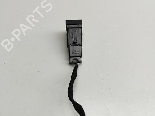 Switch TOYOTA C-HR (_X2_, _H2_) Hybrid (ZYX20) | BP30108460I30