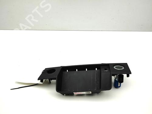 Console centrale Console centrale AUDI Q5 (FYB, FYG) 2.0 TDI quattro (190 hp) 36391176 36391176