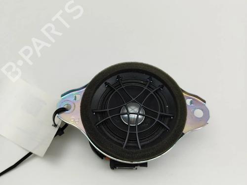 speaker-lexus-nx-_z1_-2014-27789988 main image