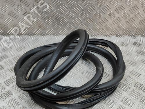 Used Rubber door seal OPEL MOKKA / MOKKA X (J13) 1.7 CDTI (_76) (131 hp) 16018454