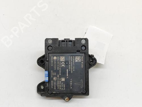 Elektronisk modul TESLA MODEL X (5YJX) P100D AWD | BP25218072M83 