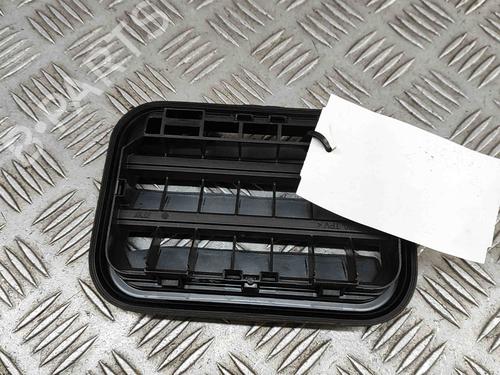 Used Grille MERCEDES-BENZ CLA (C118) CLA 200 (118.387) (150 hp) 28675916