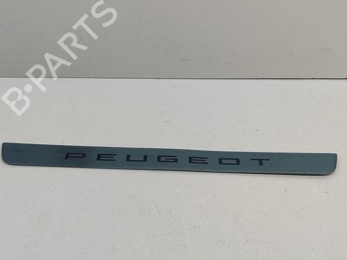 Used Step PEUGEOT 2008 II (UD_, US_, UY_, UJ_, UR_, UC_) 1.2 PureTech 130 (USHNS, URHNS) (130 hp) 28553187