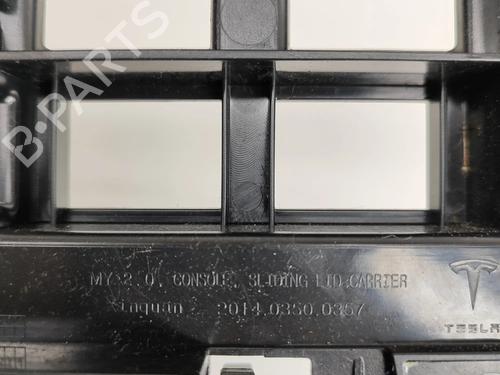 Middle console TESLA MODEL Y (5YJY) EV Performance All-wheel Drive | BP33361833I22  - Image 10