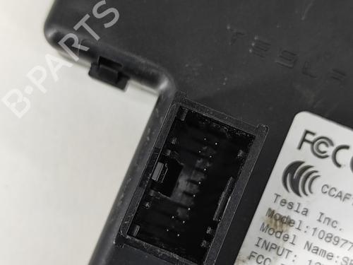 Elektronisk modul TESLA MODEL 3 (5YJ3) EV | BP27766116M83 