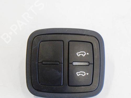 switch-porsche-macan-95b-30-s-diesel-7p5868288a-2014-6765205 main image