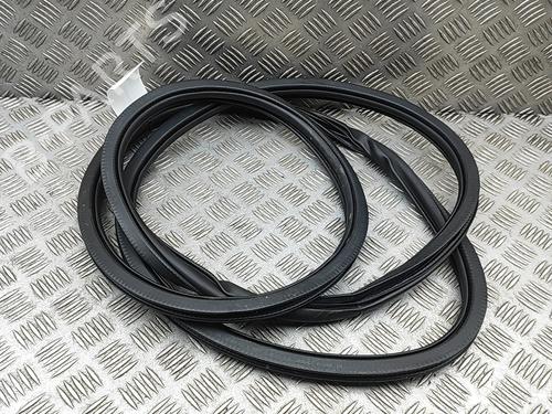 rubber-door-seal-vw-touareg-cr7-rc8-2017-33382018 main image