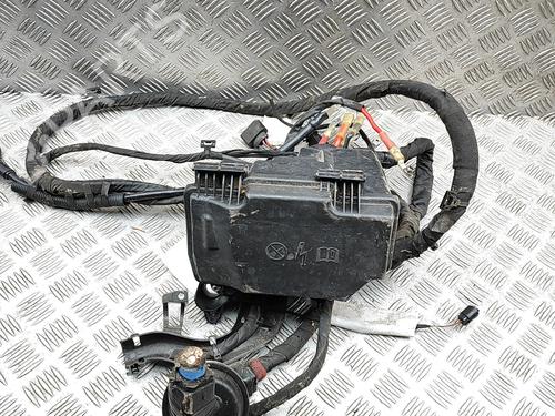 Used Fuse box Fuse box 36864002 36864002