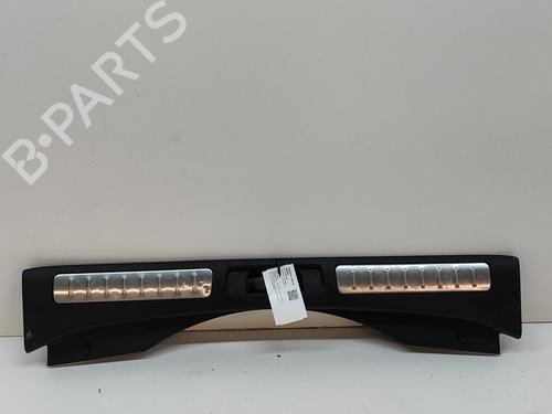 Used Tailgate trim LAND ROVER RANGE ROVER EVOQUE (L538) 2.2 D 4x4 (190 hp) 28045783